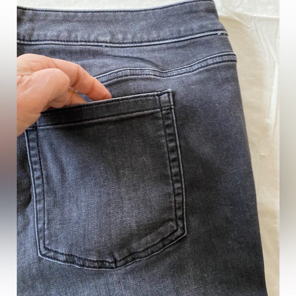 torrid Black Distressed Denim Jean Shorts - Picture 2 of 15